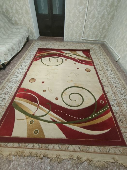 Ковер б/у отличное состояние