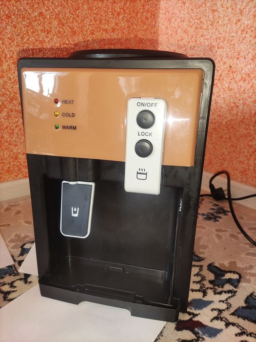 Srochno Mini kuler issiq sovuq suv 599 ming