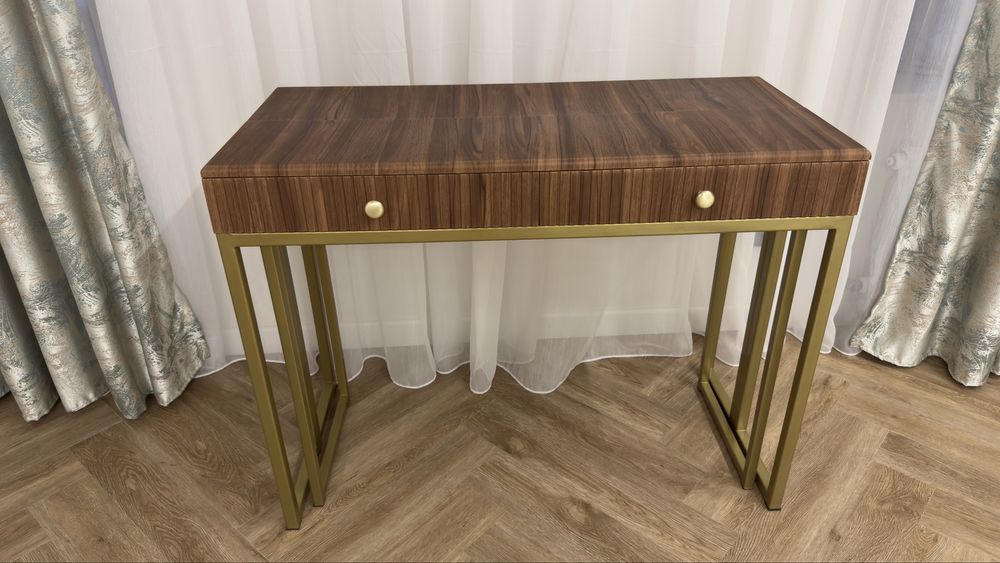 Продам стол раздвижной 3 метра