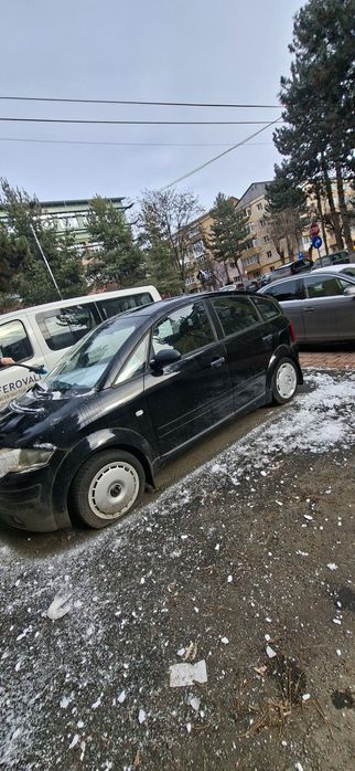 Vând mașina AUDI A2