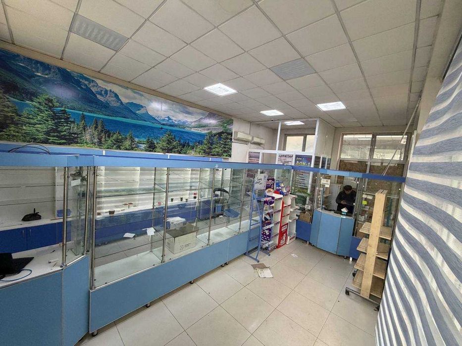СРОЧНО продам витрины для аптеки