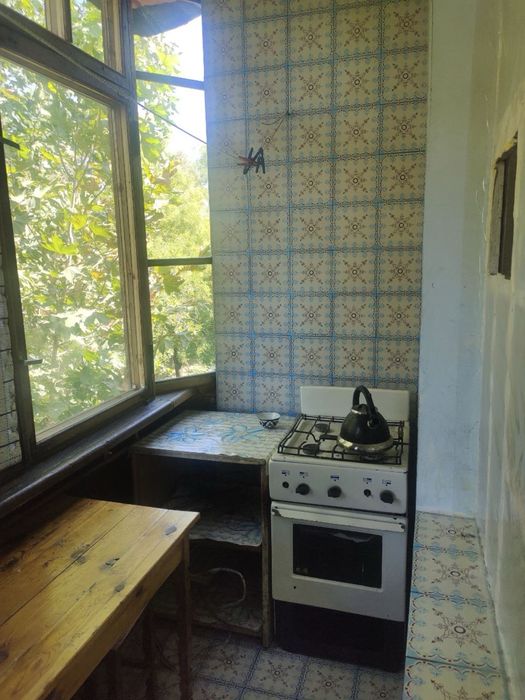 Срочно продается квартира Чиланзар 11 1в2/4/4