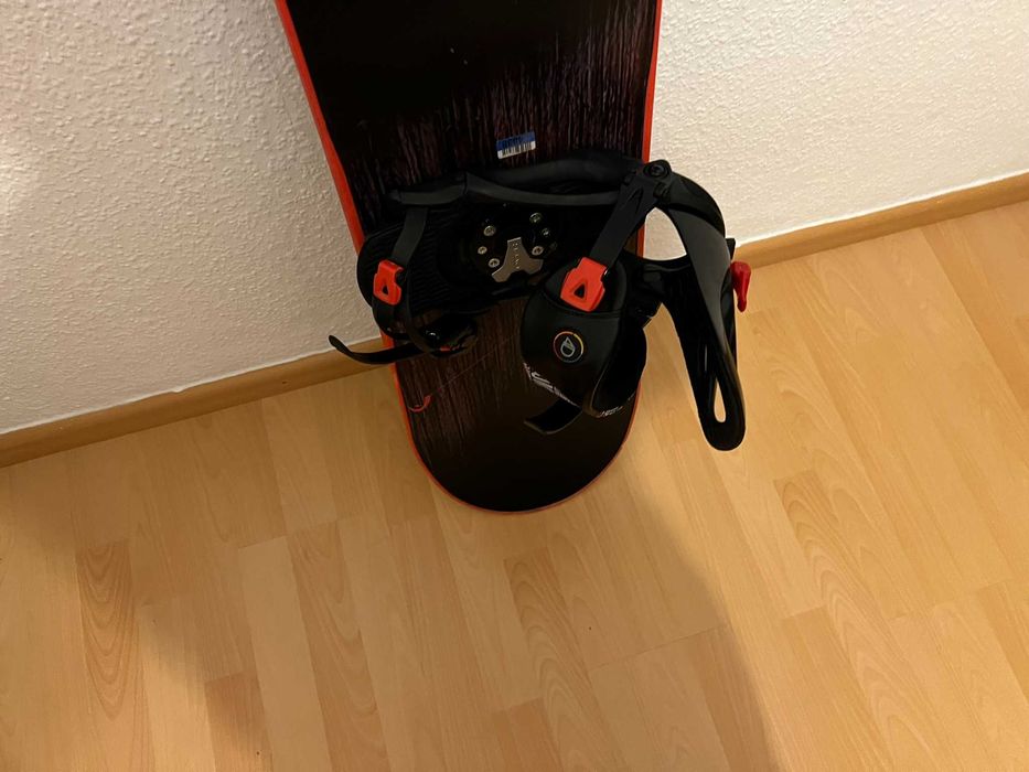 Placasnowboard Head Rocka LFW 4D 154cm+ legaturi Head 4D