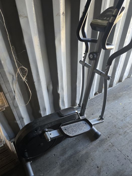 Продаю тренажёр элипс