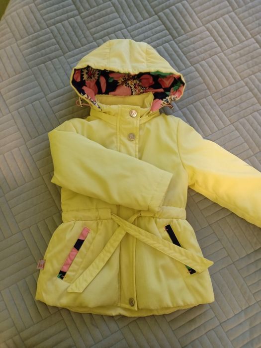 Осенняя куртка на девочку