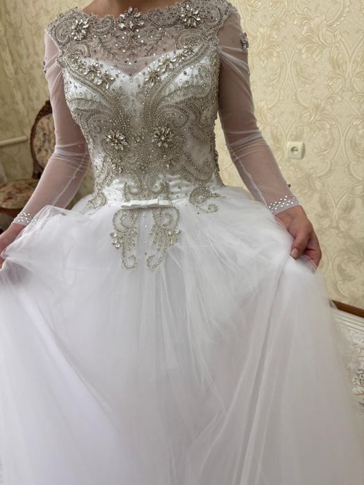 Свадебное платье