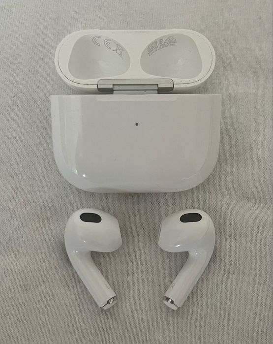 Слушали Sony WH-CH520, Apple ear pods 3