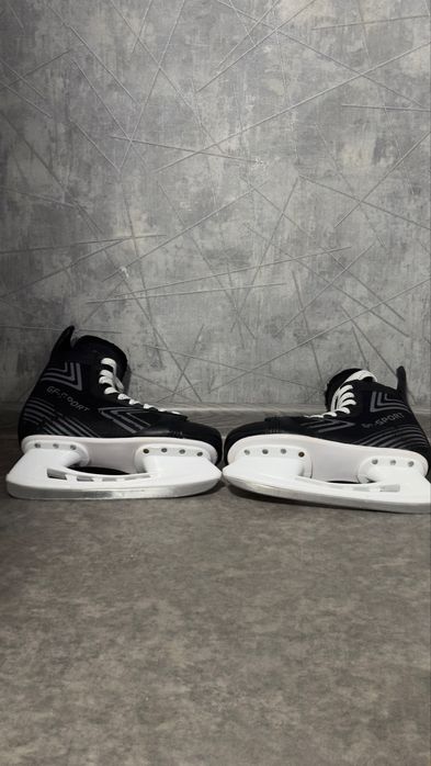 Коньки 43-44 размер