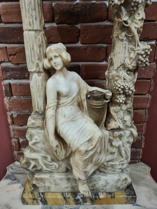 Sculptura din marmura personaj feminim, Fritz Kochendorfer 1871-1942