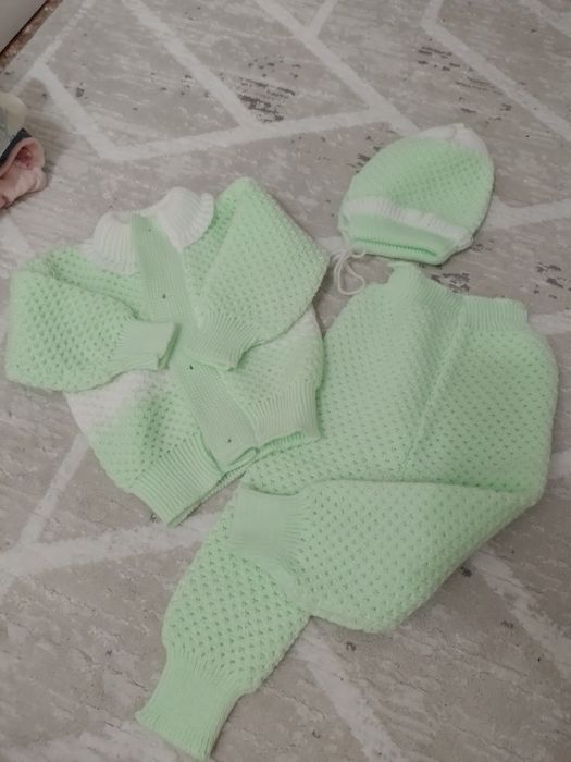 Продам детские вещи