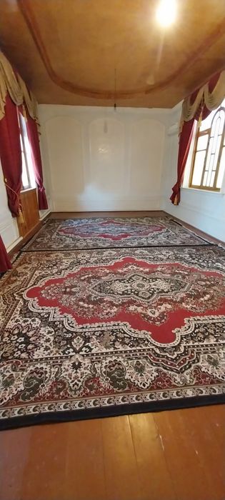 Talaba yoki ishlidigon bollaga Uchastka 850som.Chorsu bozorEski shaxar