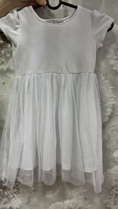 Продам платье девочек