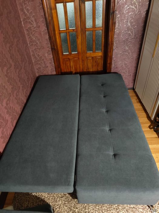 Продам диван в цвете графит