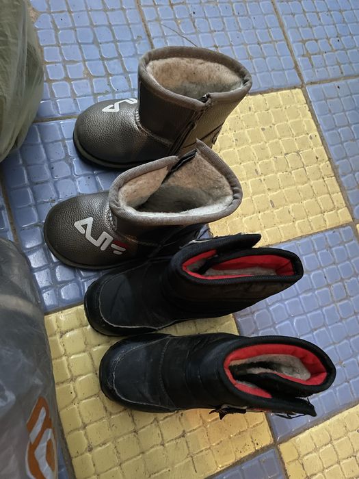 Отдам даром детский обувь