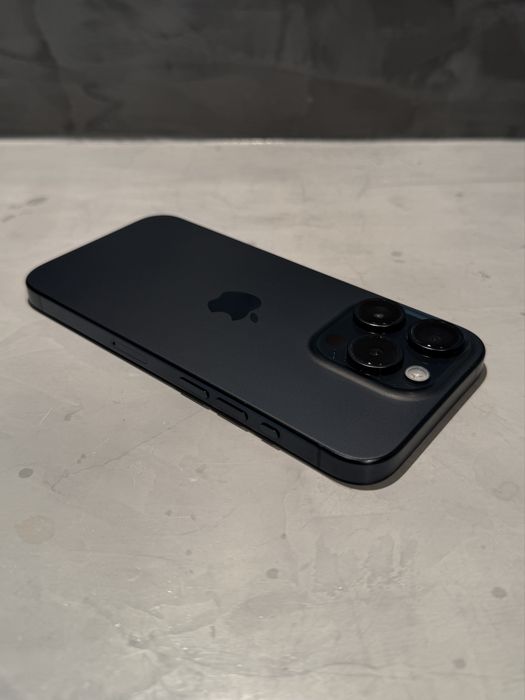 КАТО НОВ Iphone 15 Pro, 89% батерия
