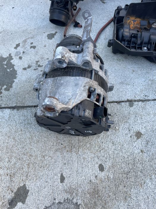 Alternator BMW g11 g12 g30 seria 5 7 motor 3.0 4.0 250 A