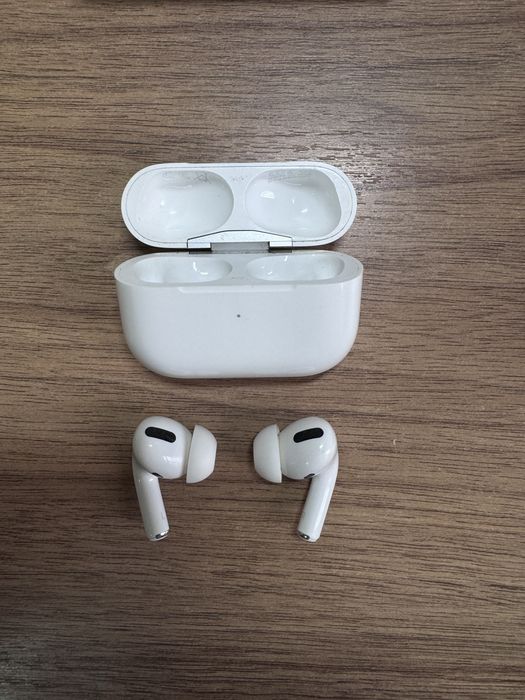 Наушники AirPods Pro