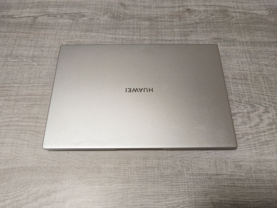 Лаптоп Huawei MateBook D15 Ryzen 5
