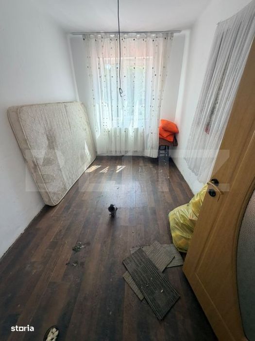 Casa de vanzare, 220 mp, teren 2.000 mp, zona Predelut