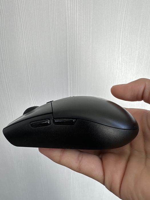 Беспровадная Logitech g304 и коврик