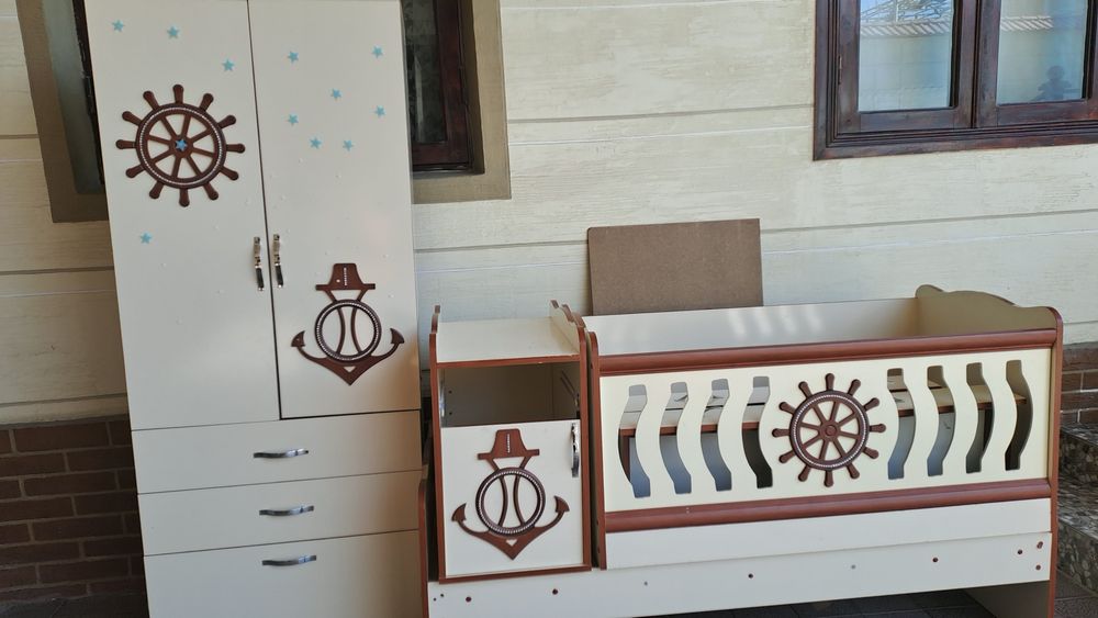 Детский гарнитур сотилади