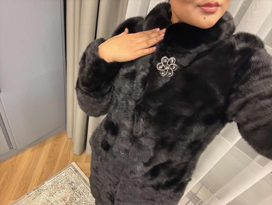 Продам норковую шубу