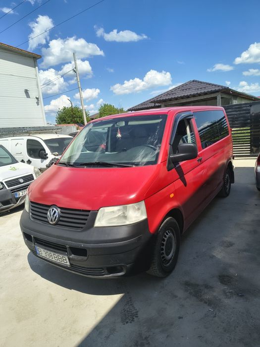 Vând wolkswagen. T5