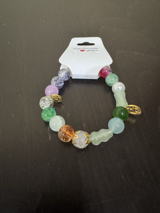 Ръчно изработени гривни