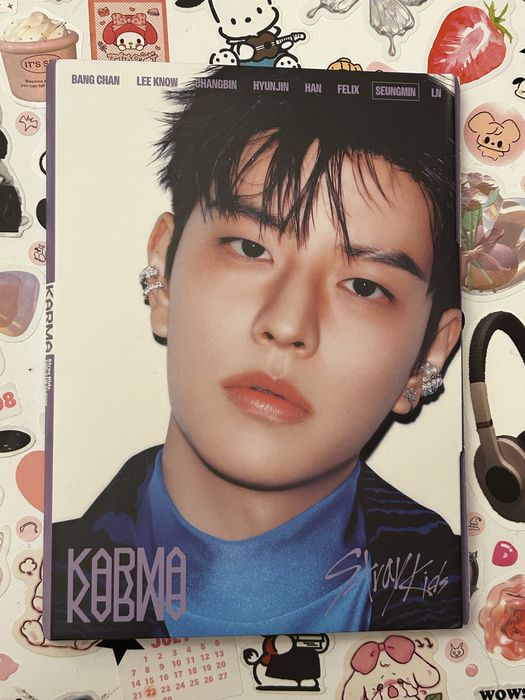 Stray kids kpop album KARMA