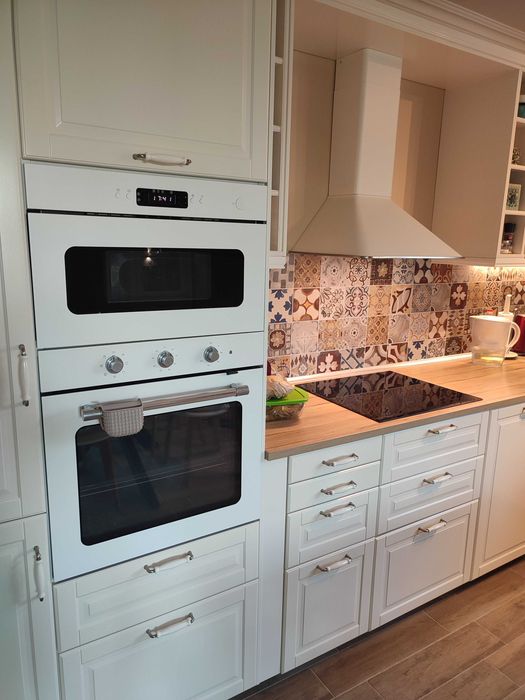 Продава се Тристаен апартамент в Бургас, Изгрев - 96 кв.м за 2157 €/кв.м - Снимка #4