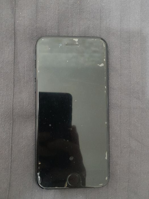 Продам IPhone SE 64Gb 2022
