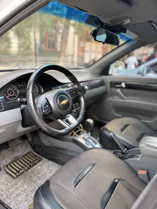 Chevrolet gentra sotiladi