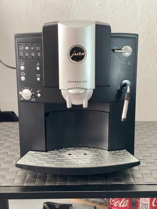 Кафемашина Jura e50
