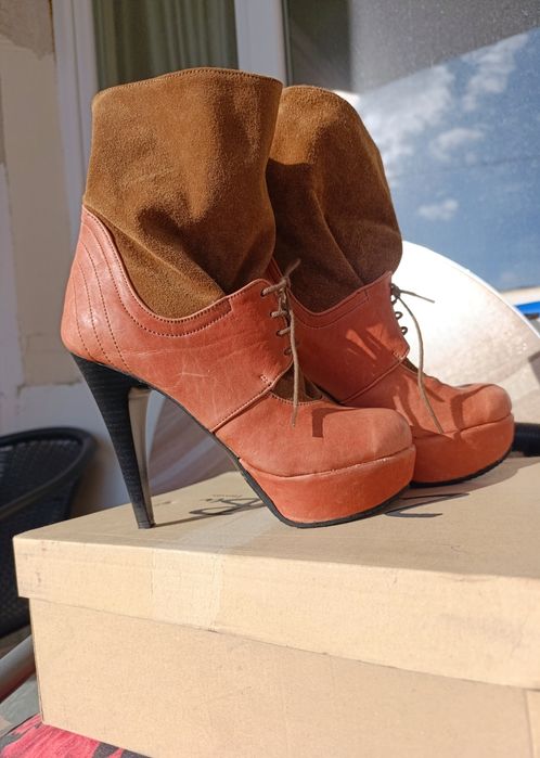 Боти от естествена кожа и велур Balenciaga