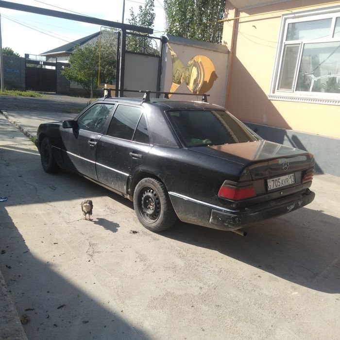 Мерседес   124 .   2 куб