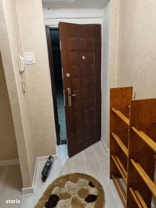Apartament 2 camere decomandat, bloc renovat 2025,balcon, AC, 54mp