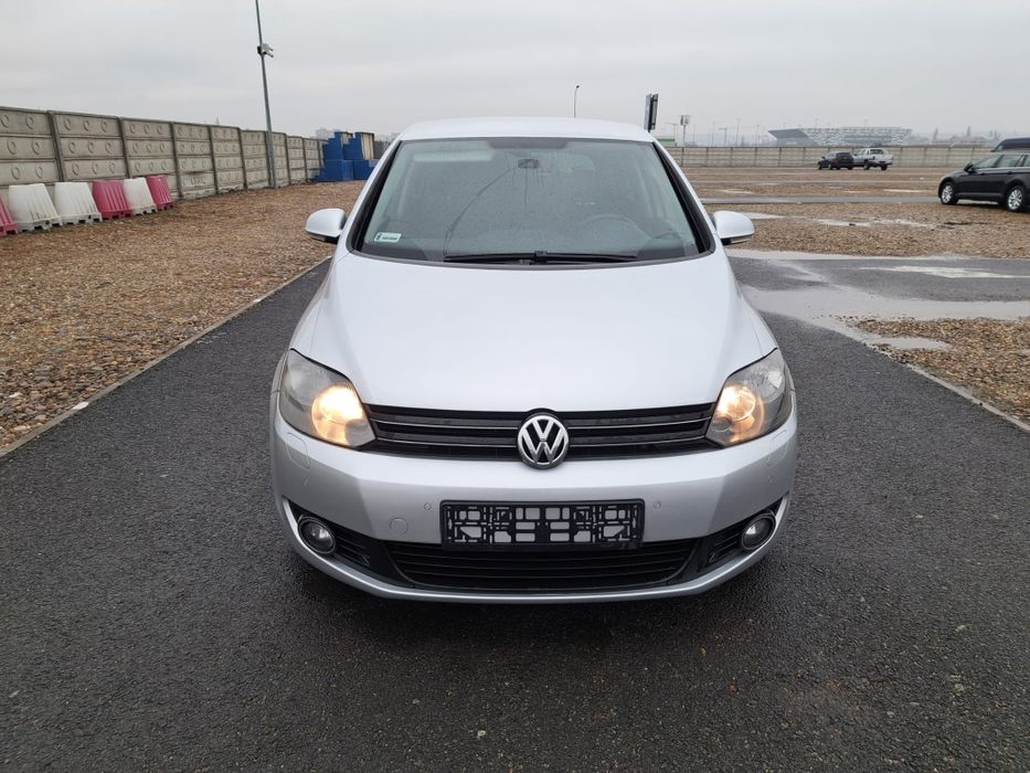 Vând golf 6 2,0 tdi 110cp