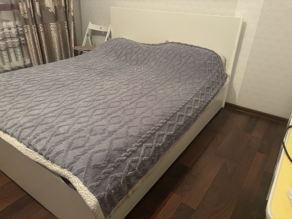 Кровать продается за 40 к кровать и шкаф все вместе за 40 к