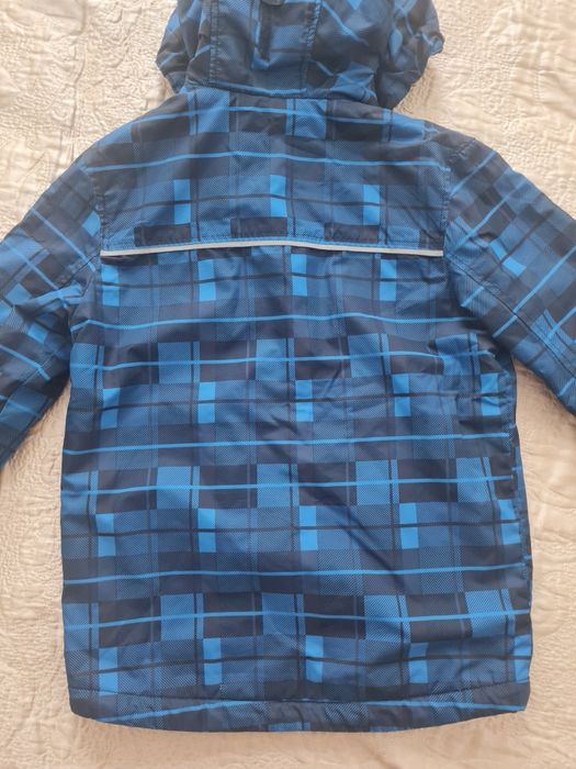 Продам куртку для мальчика