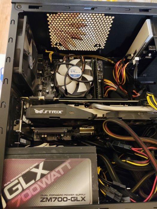 Asus I7 7700 16 GB DDR4 GTX 970 4 GB 2XSSD