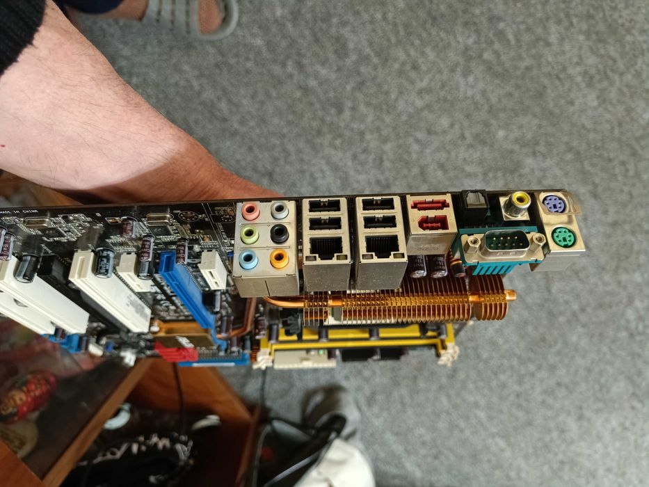 Дънна платка Asus M2N - SLI Deluxe, Охладител за процесор сокет ам2