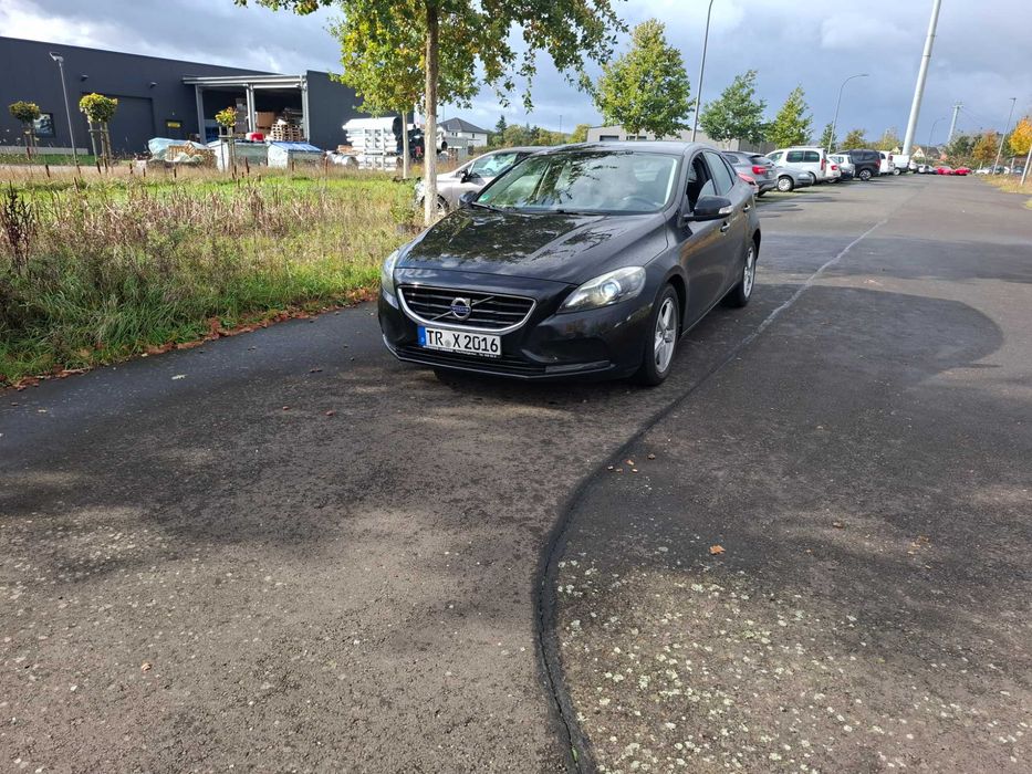 Volvo V40 D2 2014