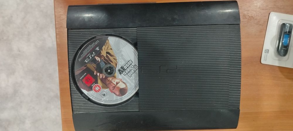 Продам PS 3 super slim.