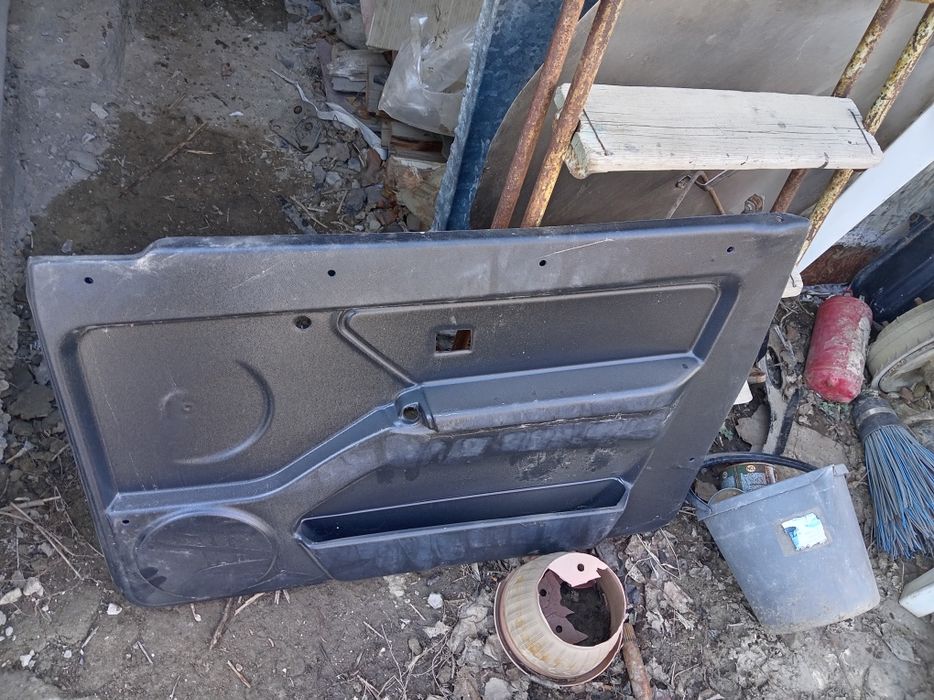 Продам обшивки нива