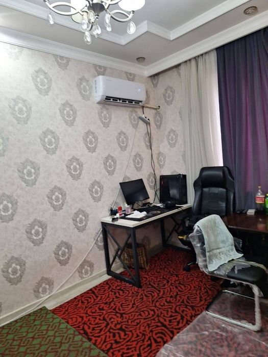 Срочно продаётся 2 ком Дубовая мороженое