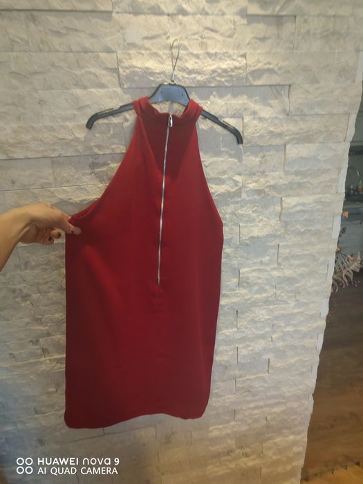 Дамска рокля в цвят бордо