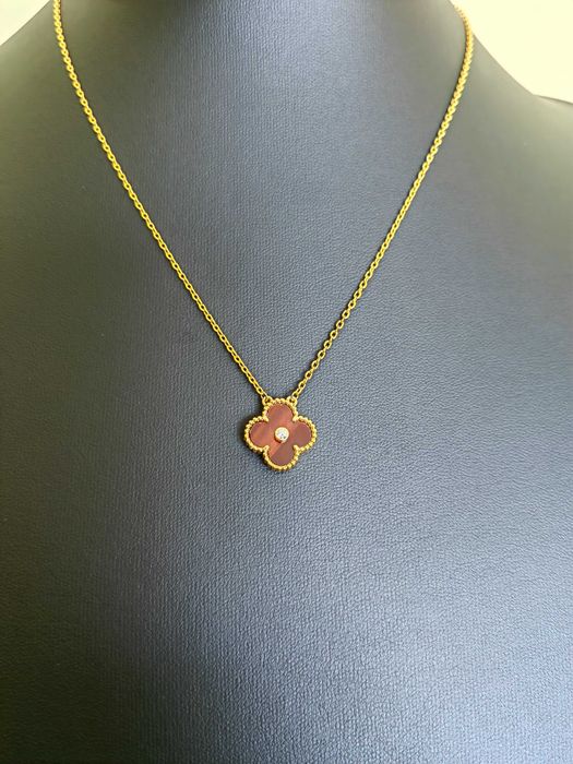 Дамско колие с детелина от червен малахит - Van Cleef & Arpels VCA