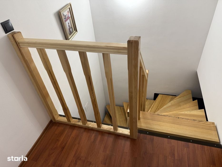 Casa tip duplex de vânzare