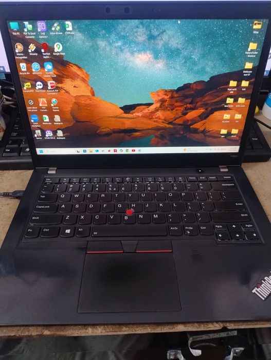 Lenovo t480s 2K display, i7, 16Gb , ssd 5120gb