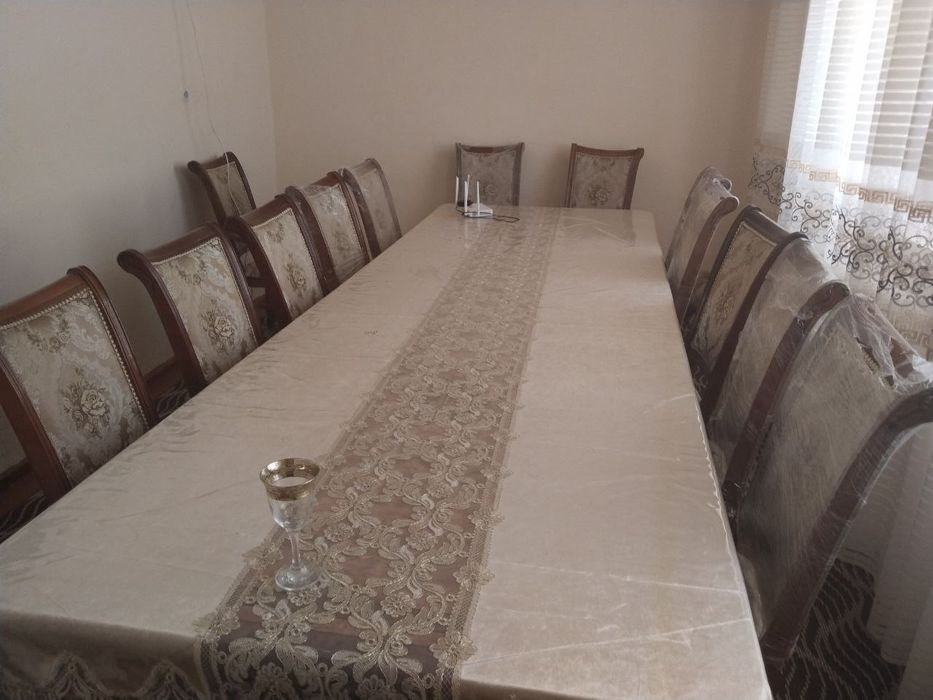 14 талик стол стул камплект сотилади. Холат аьло.